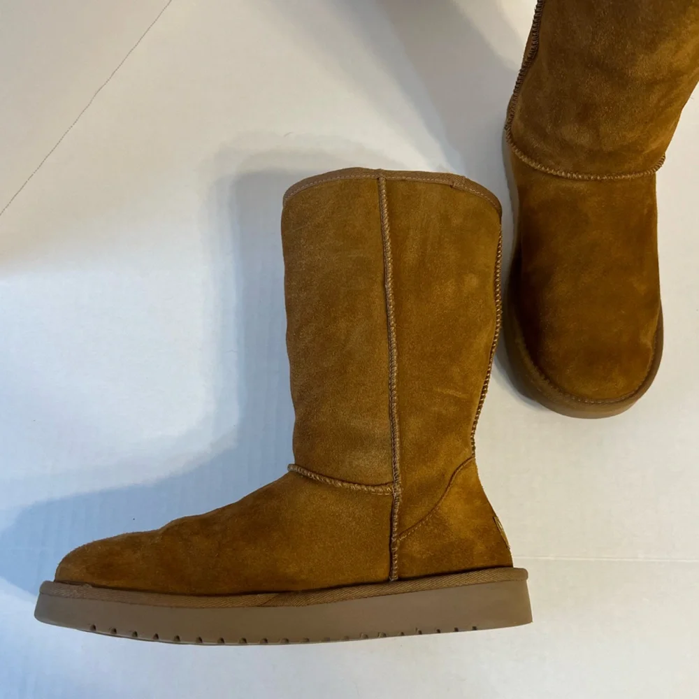 KOOLABURRA by UGG kool tall boots Women’s‎ Size 6 Chestnut Brown